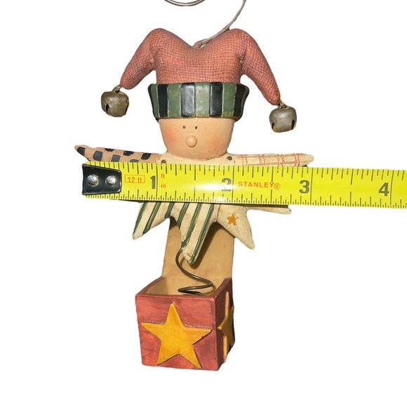 Jester Jack In The Box Ornament - Picture 9 of 11
